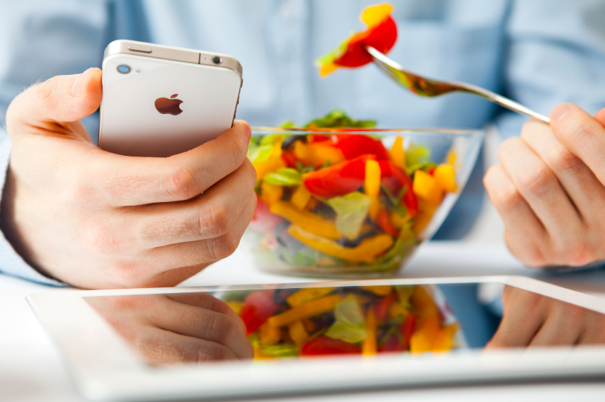 Our new smartphone apps could be the key to successful weight loss management. Image: iStock.