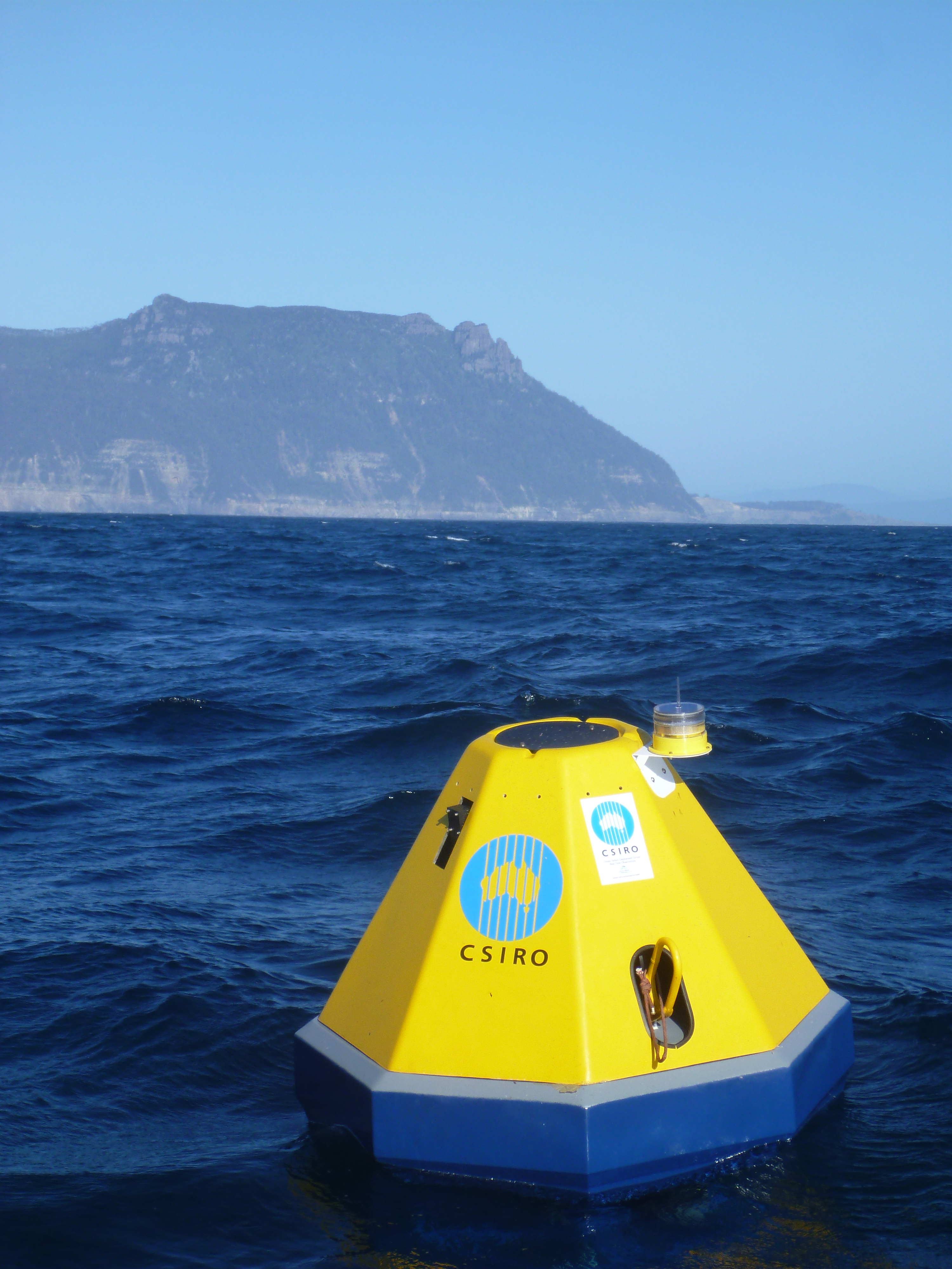 Meet our new mooring! This clever beast will help detect acidity levels in our precious Aussie oceans.