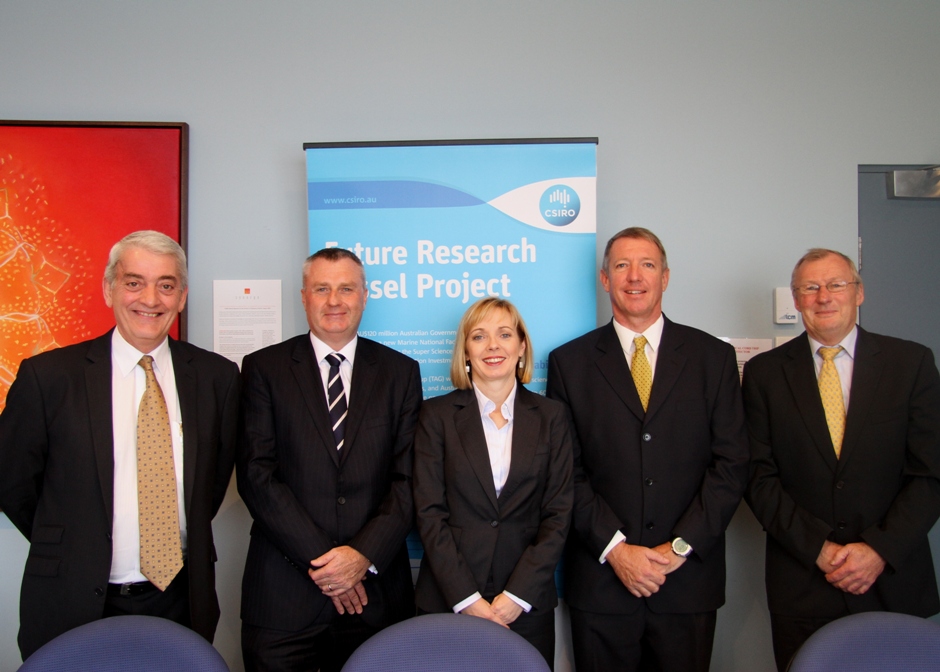 Representatives of CSIRO, the Marine National Facility and ASP Ship Management meet at the CSIRO Laboratories in Hobart to sign the ship management contract. 
