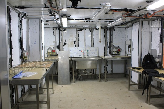 RV Investigator's Constant Temperature Laboratory