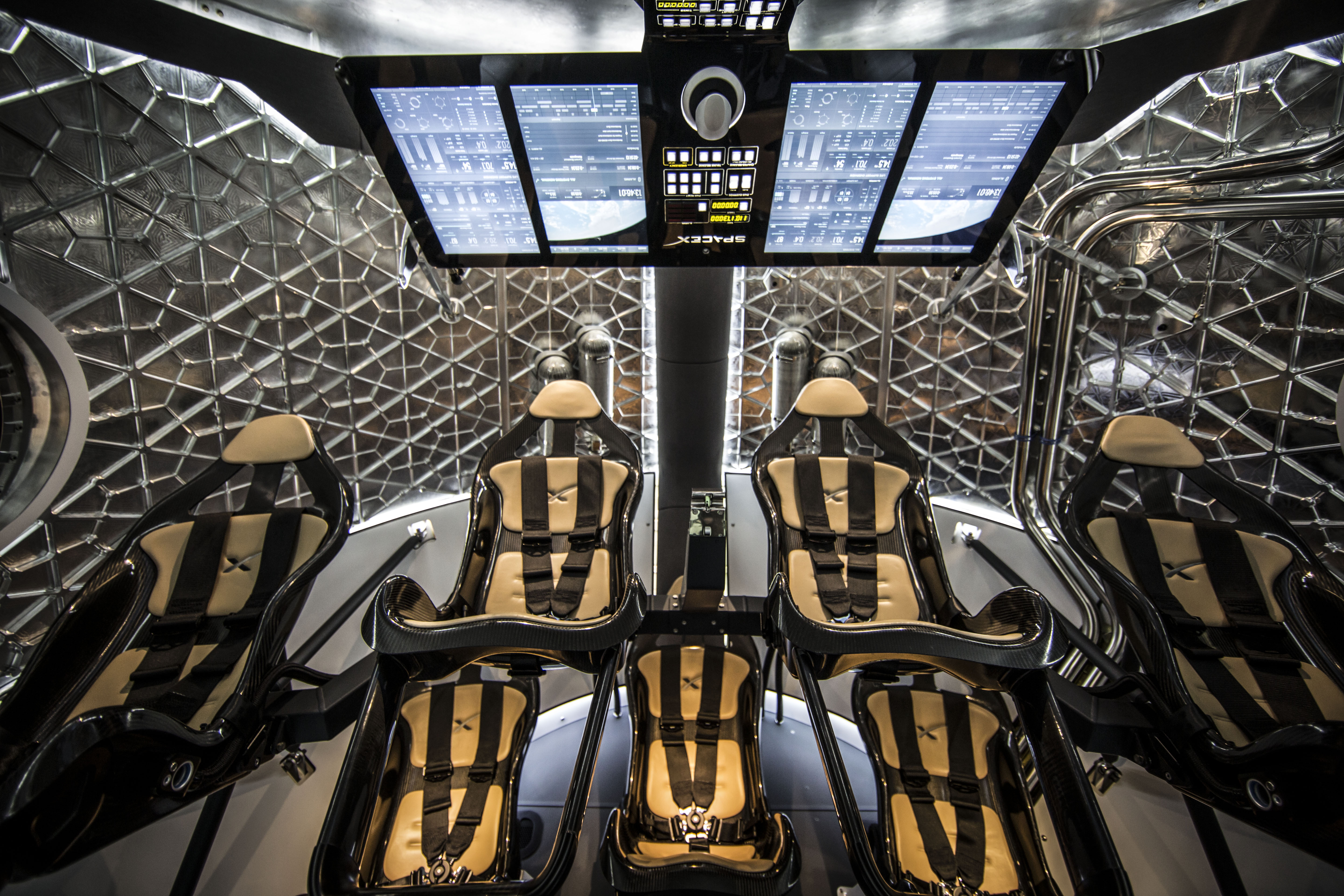 The interior design of the Dragon 2 spacecraft. Image: Space X