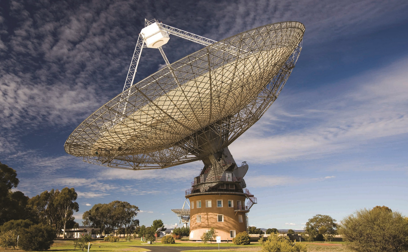 The 64-metre Parkes Radio telescope will be instrumental in the search for extraterrestrial intelligence. CSIRO/David McClenaghan, CC BY
