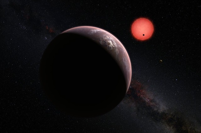 Belgian astronomers discovered the three potentially habitable Earth-like planets orbiting an ultracool dwarf star, named TRAPPIST-1, about 40 light-years from Earth. Find out more at IFLScience. Photo credit: ESO/M. Kornmesser/N. Risinger