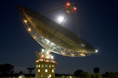CSIRO Parkes Radiotelescope pointed towards the night's sky.